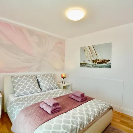 Apartment Blue Diamond Luxury With Amazing Seaview In *