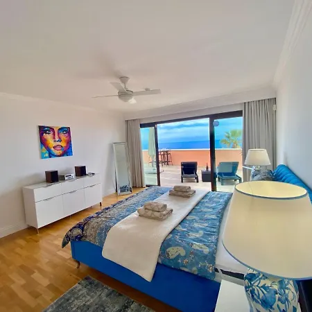 Apartment Blue Diamond Luxury With Amazing Seaview In